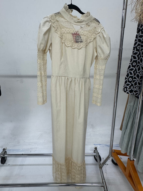 Trim Prairie Dress